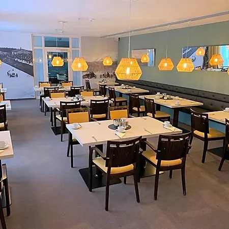 Hotel Garni Max Zwo 3*