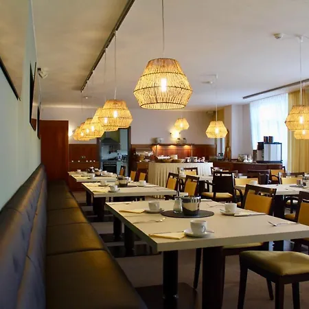 Hotel Garni Max Zwo