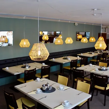 Hotel Garni Max Zwo 3*